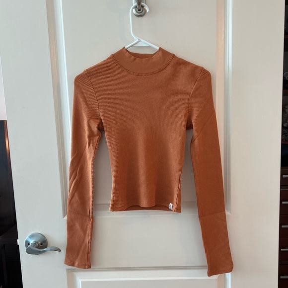DAYDREAMER Cognac Mock Neck Thermal - Picture 3 of 13